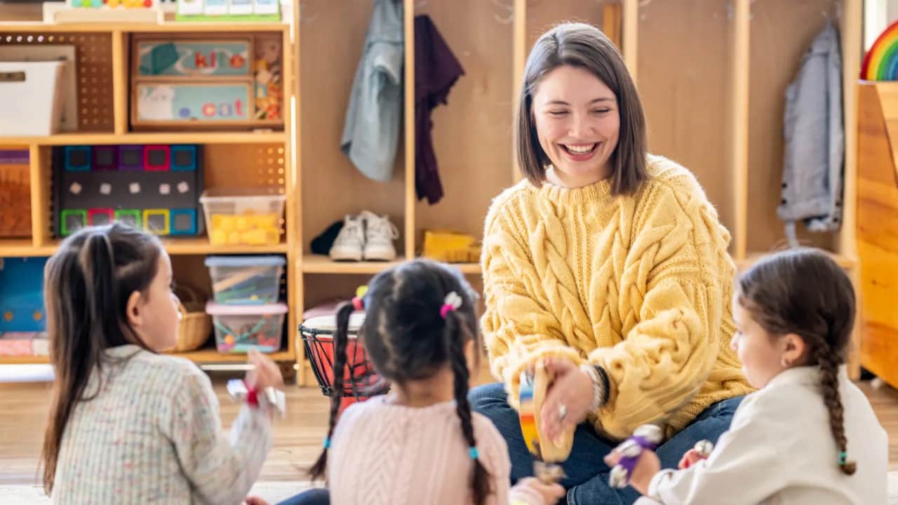 Pedagog szkolny: Jakie studia wybrać? Pełny przewodnik